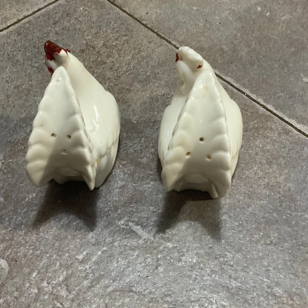 White Ceramic Rooster Figurines salt and pepper shakers.